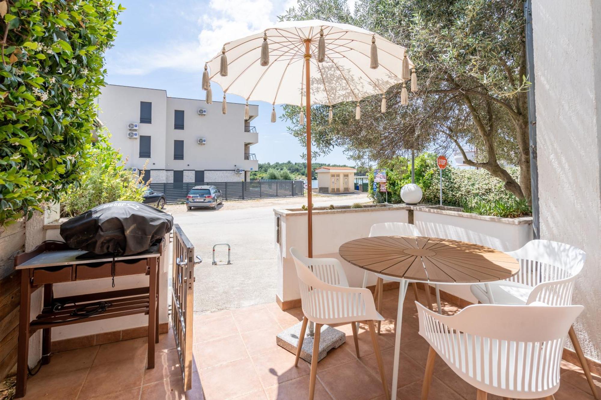 App Akumal-25M Zum Meer, Privatparkplatz, 50 Zoll Smart Tv, Sat Medulin Bagian luar foto