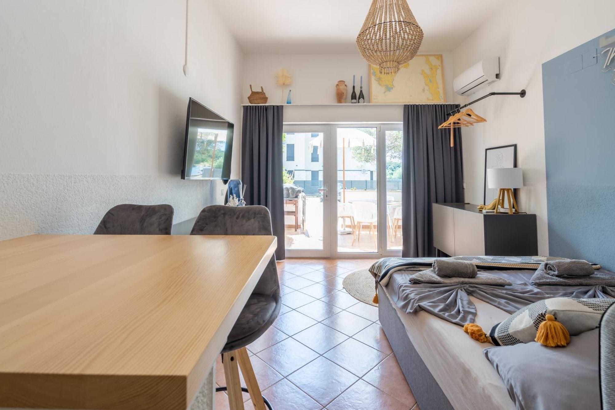 App Akumal-25M Zum Meer, Privatparkplatz, 50 Zoll Smart Tv, Sat Medulin Bagian luar foto